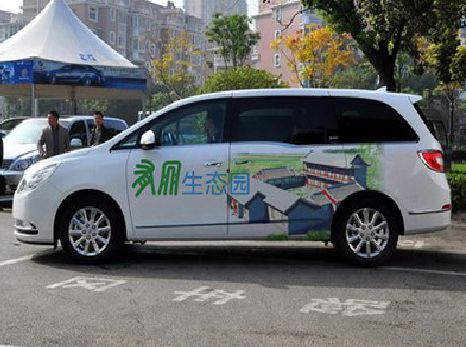 建水户外车贴喷绘如何保持效果?