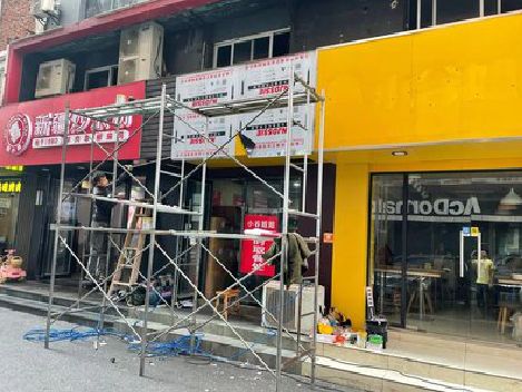 建水制作广告招牌如何避免它发黄？